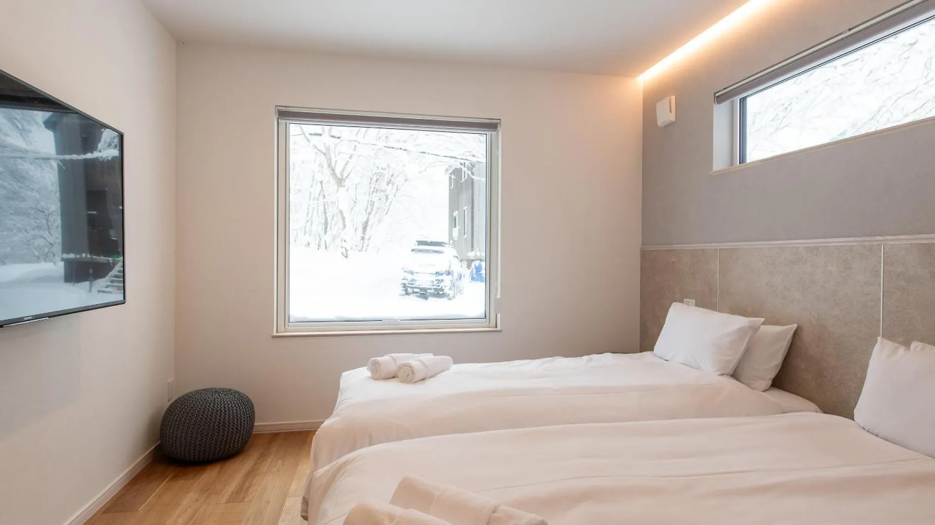 Moraine Onsen Chalet Niseko 0*,  Japan