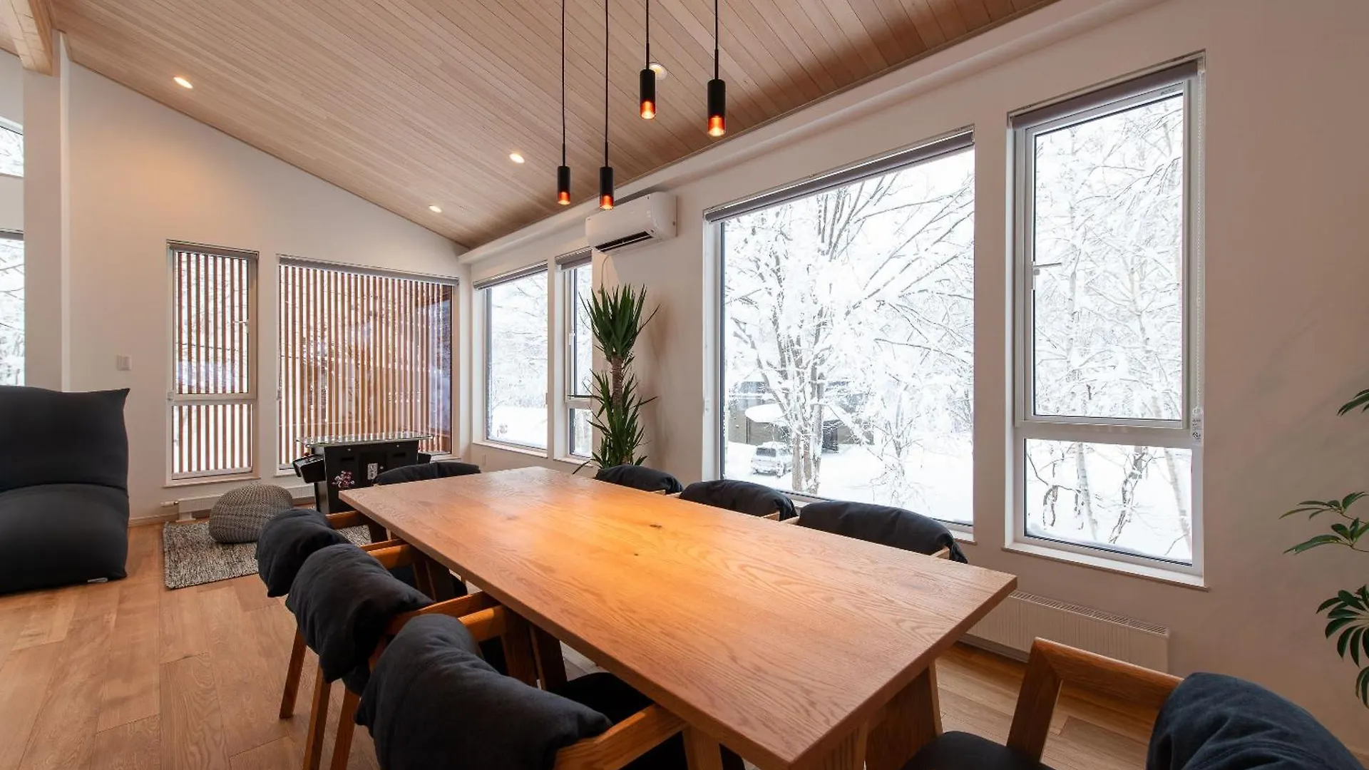 Moraine Onsen Chalet Niseko Japan